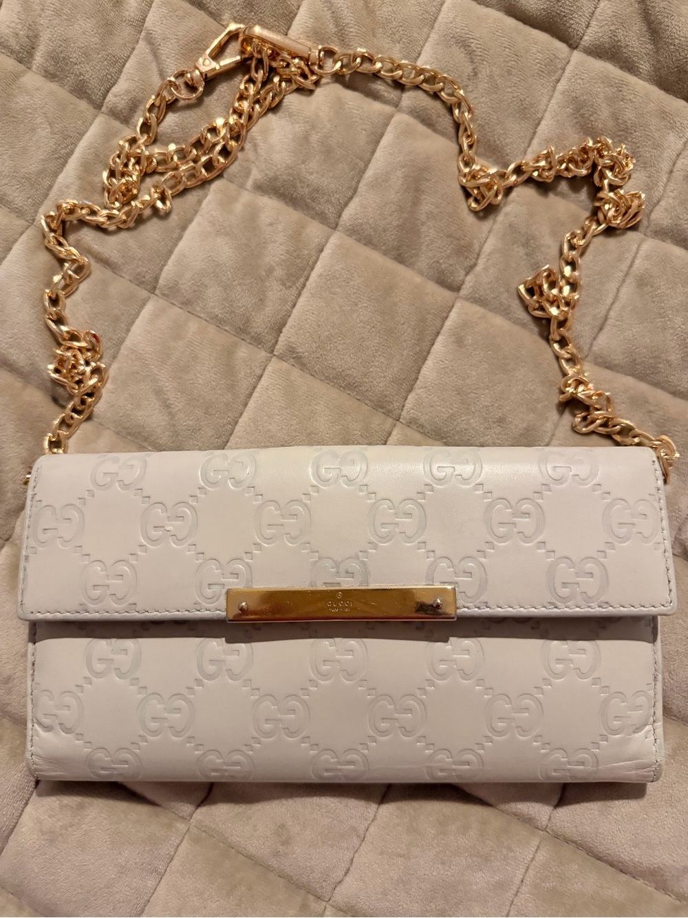 Gucci Cream Leather Chain Cardholder Wallet